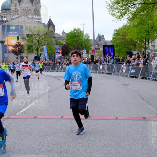 25.04.2026 - Das Zehntel Tim E. http://msf.ph/oto/9575391 25.04.2026 10:53:40 Ziel 5030, 5165, 5173, 5269, 5278, 5279, 5317, 5318, 5324, 5529, 5795, 6028, 6051, 6106, 6166, 6229, 6231, 6237, 6244, 6363, 6763, 6912, 6926, 7106, 7181, 7185, 7191, 7245, 7387, 7690, 7703, 7839, 7885, 7889, 7899, 7917, 8048, 8049, 8059 meine-sportfotos.de