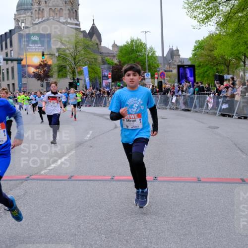 25.04.2026 - Das Zehntel Tim E. http://msf.ph/oto/9575392 25.04.2026 10:53:40 Ziel 5030, 5165, 5173, 5269, 5278, 5279, 5317, 5318, 5324, 5529, 5795, 6028, 6051, 6106, 6166, 6229, 6231, 6237, 6244, 6363, 6763, 6912, 6926, 7106, 7181, 7185, 7191, 7245, 7387, 7690, 7703, 7839, 7885, 7889, 7899, 7917, 8048, 8049, 8059 meine-sportfotos.de