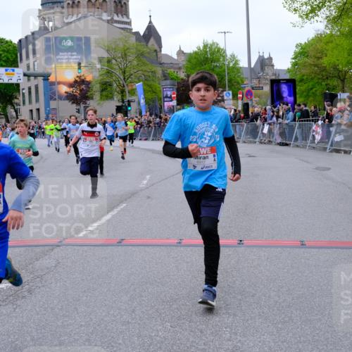 25.04.2026 - Das Zehntel Tim E. http://msf.ph/oto/9575393 25.04.2026 10:53:40 Ziel 5030, 5165, 5173, 5269, 5278, 5279, 5317, 5318, 5324, 5529, 5795, 6028, 6051, 6106, 6166, 6229, 6231, 6237, 6244, 6363, 6763, 6912, 6926, 7106, 7181, 7185, 7191, 7245, 7387, 7690, 7703, 7839, 7885, 7889, 7899, 7917, 8048, 8049, 8059 meine-sportfotos.de