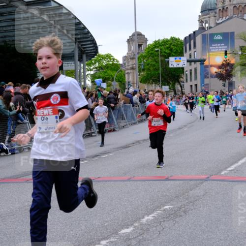 25.04.2026 - Das Zehntel Tim E. http://msf.ph/oto/9575401 25.04.2026 10:53:42 Ziel 5030, 5165, 5173, 5269, 5279, 5317, 5318, 5324, 5529, 5683, 5795, 6028, 6106, 6166, 6229, 6231, 6237, 6244, 6363, 6912, 6926, 7153, 7181, 7185, 7191, 7245, 7387, 7690, 7697, 7885, 7899, 8048, 8059 meine-sportfotos.de
