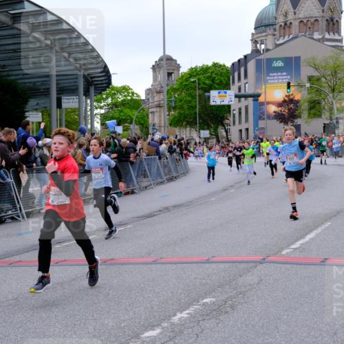 25.04.2026 - Das Zehntel Tim E. http://msf.ph/oto/9575406 25.04.2026 10:53:43 Ziel 5030, 5165, 5269, 5317, 5318, 5324, 5529, 5683, 5795, 6028, 6106, 6166, 6231, 6237, 6244, 6363, 6912, 6926, 7153, 7181, 7185, 7191, 7245, 7387, 7690, 7697, 7885, 7899, 8048, 8059 meine-sportfotos.de