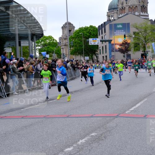 25.04.2026 - Das Zehntel Tim E. http://msf.ph/oto/9575419 25.04.2026 10:53:46 Ziel 5030, 5317, 5318, 5324, 5564, 5683, 5729, 6028, 6106, 6166, 6213, 6231, 6244, 6363, 6364, 6912, 6926, 7153, 7181, 7185, 7233, 7245, 7253, 7690, 7697, 7746, 7830, 7885, 7899, 8048, 8059 meine-sportfotos.de