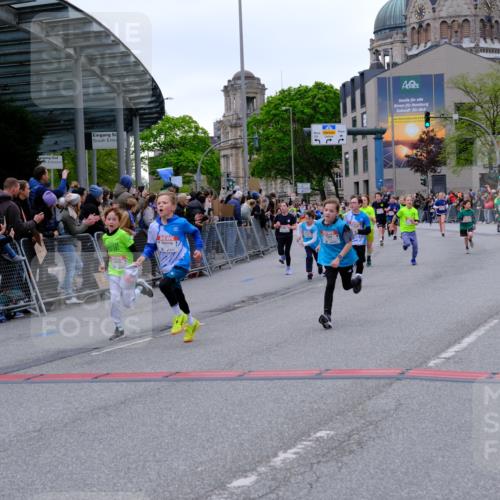 25.04.2026 - Das Zehntel Tim E. http://msf.ph/oto/9575422 25.04.2026 10:53:46 Ziel 5030, 5317, 5318, 5324, 5564, 5683, 5729, 6028, 6106, 6166, 6213, 6231, 6244, 6363, 6364, 6912, 6926, 7153, 7181, 7185, 7233, 7245, 7253, 7690, 7697, 7746, 7830, 7885, 7899, 8048, 8059 meine-sportfotos.de