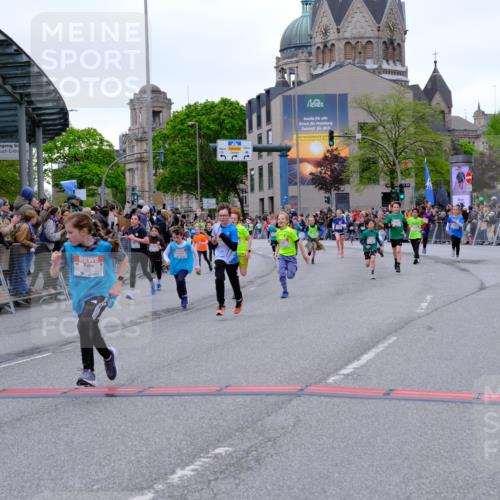 25.04.2026 - Das Zehntel Tim E. http://msf.ph/oto/9575427 25.04.2026 10:53:47 Ziel 5030, 5318, 5324, 5424, 5564, 5683, 5729, 6028, 6060, 6166, 6213, 6244, 6364, 6912, 6926, 7148, 7153, 7181, 7185, 7233, 7253, 7690, 7697, 7746, 7830, 7885, 7899, 7940, 8048, 8059 meine-sportfotos.de