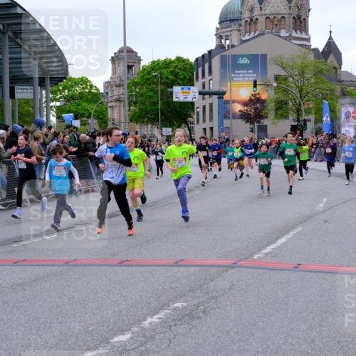 25.04.2026 - Das Zehntel Tim E. http://msf.ph/oto/9575434 25.04.2026 10:53:48 Ziel 5030, 5411, 5424, 5564, 5683, 5729, 6028, 6060, 6166, 6213, 6222, 6226, 6244, 6364, 6709, 6926, 7148, 7153, 7233, 7253, 7690, 7697, 7746, 7830, 7885, 7899, 7940, 8041, 8048, 8059 meine-sportfotos.de