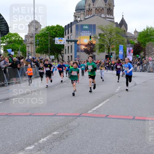 25.04.2026 - Das Zehntel Tim E. http://msf.ph/oto/9575436 25.04.2026 10:53:50 Ziel 5030, 5234, 5411, 5424, 5564, 5683, 5713, 5729, 6060, 6166, 6213, 6222, 6226, 6244, 6364, 6623, 6709, 6926, 7148, 7153, 7194, 7233, 7253, 7690, 7697, 7746, 7830, 7940, 8041 meine-sportfotos.de