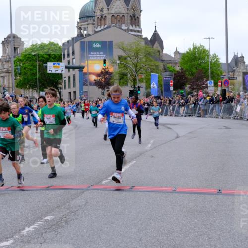 25.04.2026 - Das Zehntel Tim E. http://msf.ph/oto/9575445 25.04.2026 10:53:51 Ziel 5030, 5234, 5411, 5424, 5564, 5683, 5713, 5729, 6060, 6213, 6222, 6226, 6364, 6623, 6709, 7148, 7153, 7194, 7233, 7253, 7623, 7690, 7697, 7746, 7830, 7940, 8041 meine-sportfotos.de