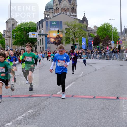 25.04.2026 - Das Zehntel Tim E. http://msf.ph/oto/9575446 25.04.2026 10:53:51 Ziel 5030, 5234, 5411, 5424, 5564, 5683, 5713, 5729, 6060, 6213, 6222, 6226, 6364, 6623, 6709, 7148, 7153, 7194, 7233, 7253, 7623, 7690, 7697, 7746, 7830, 7940, 8041 meine-sportfotos.de