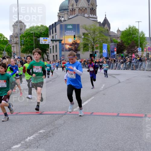 25.04.2026 - Das Zehntel Tim E. http://msf.ph/oto/9575447 25.04.2026 10:53:51 Ziel 5030, 5234, 5411, 5424, 5564, 5683, 5713, 5729, 6060, 6213, 6222, 6226, 6364, 6623, 6709, 7148, 7153, 7194, 7233, 7253, 7623, 7690, 7697, 7746, 7830, 7940, 8041 meine-sportfotos.de