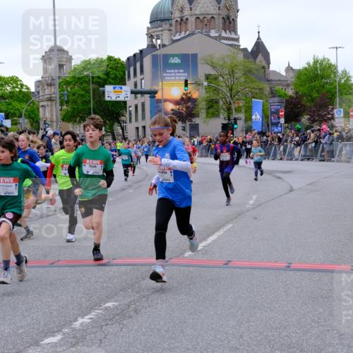 25.04.2026 - Das Zehntel Tim E. http://msf.ph/oto/9575448 25.04.2026 10:53:52 Ziel 5234, 5411, 5424, 5564, 5683, 5713, 5729, 5878, 5879, 6060, 6213, 6222, 6226, 6364, 6373, 6623, 6709, 7148, 7153, 7194, 7233, 7253, 7623, 7697, 7746, 7830, 7940, 8041 meine-sportfotos.de