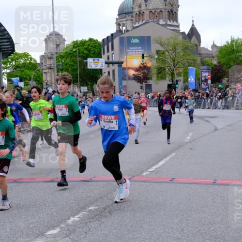 25.04.2026 - Das Zehntel Tim E. http://msf.ph/oto/9575450 25.04.2026 10:53:52 Ziel 5234, 5411, 5424, 5564, 5683, 5713, 5729, 5878, 5879, 6060, 6213, 6222, 6226, 6364, 6373, 6623, 6709, 7148, 7153, 7194, 7233, 7253, 7623, 7697, 7746, 7830, 7940, 8041 meine-sportfotos.de