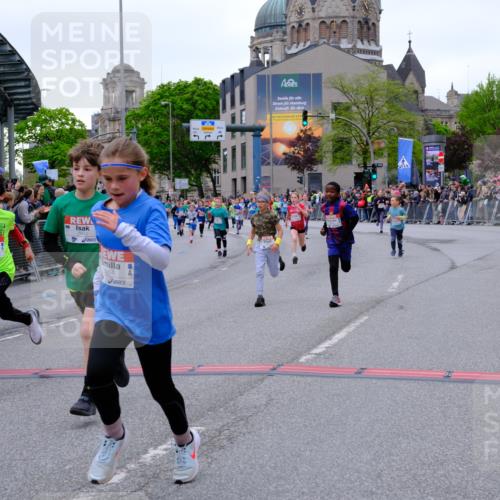 25.04.2026 - Das Zehntel Tim E. http://msf.ph/oto/9575453 25.04.2026 10:53:52 Ziel 5234, 5411, 5424, 5564, 5683, 5713, 5729, 5878, 5879, 6060, 6213, 6222, 6226, 6364, 6373, 6623, 6709, 7148, 7153, 7194, 7233, 7253, 7623, 7697, 7746, 7830, 7940, 8041 meine-sportfotos.de