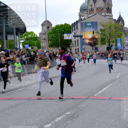 25.04.2026 - Das Zehntel Tim E. http://msf.ph/oto/9575463 25.04.2026 10:53:53 Ziel 5234, 5411, 5424, 5564, 5683, 5713, 5729, 5878, 5879, 6060, 6213, 6222, 6226, 6364, 6373, 6623, 6709, 7148, 7153, 7194, 7233, 7253, 7623, 7697, 7746, 7830, 7940, 8041 meine-sportfotos.de