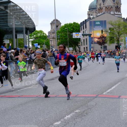 25.04.2026 - Das Zehntel Tim E. http://msf.ph/oto/9575465 25.04.2026 10:53:54 Ziel 5234, 5411, 5424, 5446, 5564, 5683, 5713, 5729, 5878, 5879, 6060, 6213, 6222, 6226, 6364, 6373, 6393, 6623, 6709, 7148, 7153, 7194, 7233, 7253, 7623, 7697, 7746, 7830, 7940, 8041 meine-sportfotos.de
