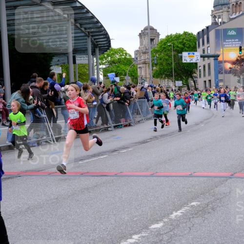 25.04.2026 - Das Zehntel Tim E. http://msf.ph/oto/9575471 25.04.2026 10:53:54 Ziel 5234, 5411, 5424, 5446, 5564, 5683, 5713, 5729, 5878, 5879, 6060, 6213, 6222, 6226, 6364, 6373, 6393, 6623, 6709, 7148, 7153, 7194, 7233, 7253, 7623, 7697, 7746, 7830, 7940, 8041 meine-sportfotos.de