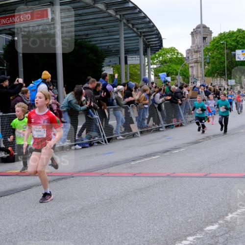 25.04.2026 - Das Zehntel Tim E. http://msf.ph/oto/9575475 25.04.2026 10:53:55 Ziel 5234, 5411, 5424, 5446, 5558, 5564, 5584, 5713, 5729, 5878, 5879, 6060, 6213, 6222, 6226, 6247, 6364, 6373, 6393, 6623, 6709, 7148, 7194, 7233, 7253, 7623, 7746, 7830, 7940, 8041 meine-sportfotos.de