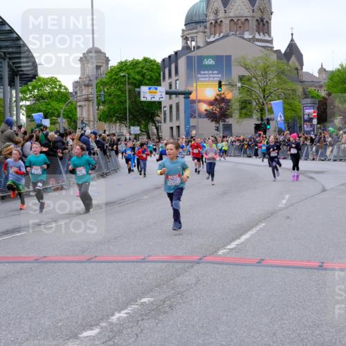 25.04.2026 - Das Zehntel Tim E. http://msf.ph/oto/9575480 25.04.2026 10:53:56 Ziel 5234, 5411, 5424, 5446, 5558, 5564, 5584, 5713, 5729, 5878, 5879, 6060, 6213, 6222, 6226, 6247, 6364, 6373, 6393, 6623, 6709, 7148, 7194, 7233, 7253, 7623, 7746, 7830, 7940, 8041 meine-sportfotos.de