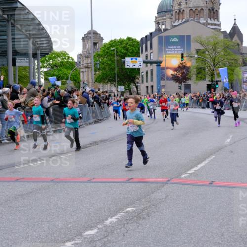 25.04.2026 - Das Zehntel Tim E. http://msf.ph/oto/9575483 25.04.2026 10:53:56 Ziel 5234, 5411, 5424, 5446, 5558, 5564, 5584, 5713, 5729, 5878, 5879, 6060, 6213, 6222, 6226, 6247, 6364, 6373, 6393, 6623, 6709, 7148, 7194, 7233, 7253, 7623, 7746, 7830, 7940, 8041 meine-sportfotos.de