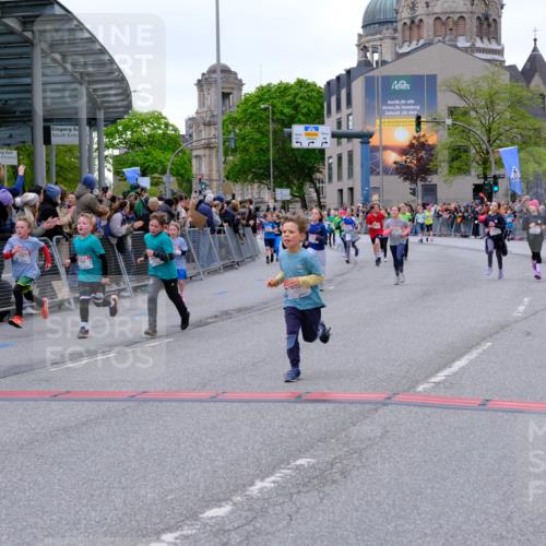 25.04.2026 - Das Zehntel Tim E. http://msf.ph/oto/9575484 25.04.2026 10:53:56 Ziel 5234, 5411, 5424, 5446, 5558, 5564, 5584, 5713, 5729, 5878, 5879, 6060, 6213, 6222, 6226, 6247, 6364, 6373, 6393, 6623, 6709, 7148, 7194, 7233, 7253, 7623, 7746, 7830, 7940, 8041 meine-sportfotos.de