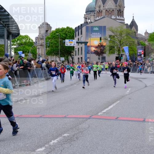 25.04.2026 - Das Zehntel Tim E. http://msf.ph/oto/9575489 25.04.2026 10:53:57 Ziel 5234, 5387, 5411, 5424, 5446, 5558, 5584, 5713, 5878, 5879, 6060, 6213, 6222, 6226, 6247, 6364, 6373, 6393, 6623, 6709, 7148, 7194, 7623, 7830, 7940, 8041 meine-sportfotos.de