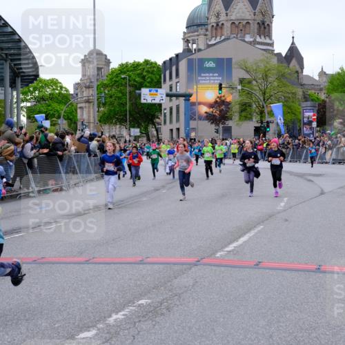 25.04.2026 - Das Zehntel Tim E. http://msf.ph/oto/9575490 25.04.2026 10:53:57 Ziel 5234, 5387, 5411, 5424, 5446, 5558, 5584, 5713, 5878, 5879, 6060, 6213, 6222, 6226, 6247, 6364, 6373, 6393, 6623, 6709, 7148, 7194, 7623, 7830, 7940, 8041 meine-sportfotos.de