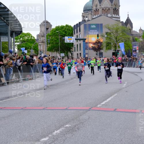 25.04.2026 - Das Zehntel Tim E. http://msf.ph/oto/9575493 25.04.2026 10:53:58 Ziel 5234, 5387, 5390, 5411, 5424, 5446, 5548, 5558, 5584, 5713, 5771, 5878, 5879, 6060, 6222, 6226, 6247, 6364, 6373, 6393, 6500, 6623, 6709, 7148, 7194, 7623, 7830, 7940, 8019, 8041, 8067 meine-sportfotos.de