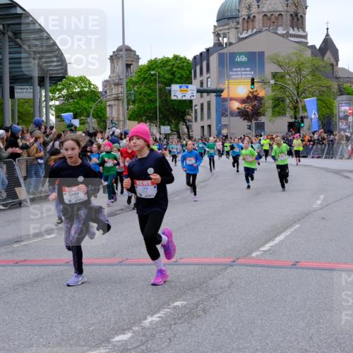 25.04.2026 - Das Zehntel Tim E. http://msf.ph/oto/9575515 25.04.2026 10:54:00 Ziel 5234, 5387, 5390, 5411, 5446, 5548, 5558, 5584, 5713, 5771, 5786, 5878, 5879, 6219, 6222, 6226, 6227, 6247, 6373, 6393, 6500, 6623, 6709, 7133, 7194, 7205, 7307, 7314, 7623, 7681, 8019, 8041, 8067 meine-sportfotos.de