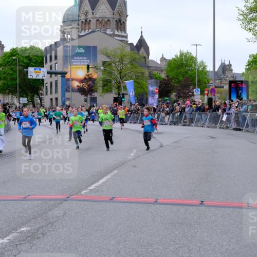 25.04.2026 - Das Zehntel Tim E. http://msf.ph/oto/9575517 25.04.2026 10:54:01 Ziel 5234, 5387, 5390, 5446, 5548, 5558, 5584, 5713, 5771, 5786, 5878, 5879, 6219, 6227, 6247, 6373, 6393, 6500, 6623, 7133, 7194, 7205, 7307, 7314, 7623, 7681, 8019, 8067 meine-sportfotos.de