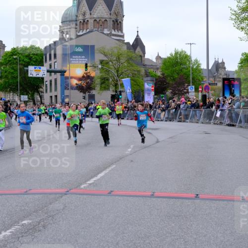 25.04.2026 - Das Zehntel Tim E. http://msf.ph/oto/9575518 25.04.2026 10:54:01 Ziel 5234, 5387, 5390, 5446, 5548, 5558, 5584, 5713, 5771, 5786, 5878, 5879, 6219, 6227, 6247, 6373, 6393, 6500, 6623, 7133, 7194, 7205, 7307, 7314, 7623, 7681, 8019, 8067 meine-sportfotos.de