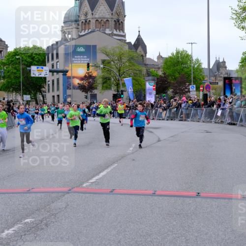 25.04.2026 - Das Zehntel Tim E. http://msf.ph/oto/9575519 25.04.2026 10:54:01 Ziel 5234, 5387, 5390, 5446, 5548, 5558, 5584, 5713, 5771, 5786, 5878, 5879, 6219, 6227, 6247, 6373, 6393, 6500, 6623, 7133, 7194, 7205, 7307, 7314, 7623, 7681, 8019, 8067 meine-sportfotos.de