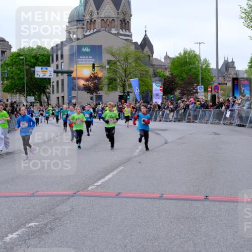 25.04.2026 - Das Zehntel Tim E. http://msf.ph/oto/9575520 25.04.2026 10:54:01 Ziel 5234, 5387, 5390, 5446, 5548, 5558, 5584, 5713, 5771, 5786, 5878, 5879, 6219, 6227, 6247, 6373, 6393, 6500, 6623, 7133, 7194, 7205, 7307, 7314, 7623, 7681, 8019, 8067 meine-sportfotos.de