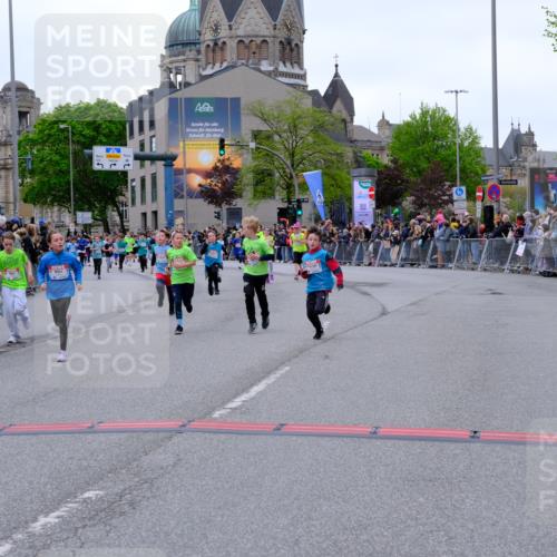 25.04.2026 - Das Zehntel Tim E. http://msf.ph/oto/9575522 25.04.2026 10:54:02 Ziel 5234, 5387, 5390, 5446, 5548, 5558, 5584, 5713, 5771, 5786, 5878, 5879, 6036, 6076, 6219, 6227, 6247, 6373, 6393, 6500, 6505, 7133, 7205, 7307, 7314, 7623, 7681, 8019, 8067 meine-sportfotos.de