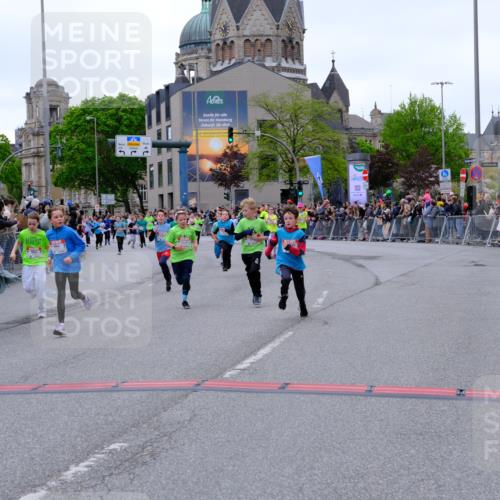 25.04.2026 - Das Zehntel Tim E. http://msf.ph/oto/9575525 25.04.2026 10:54:02 Ziel 5234, 5387, 5390, 5446, 5548, 5558, 5584, 5713, 5771, 5786, 5878, 5879, 6036, 6076, 6219, 6227, 6247, 6373, 6393, 6500, 6505, 7133, 7205, 7307, 7314, 7623, 7681, 8019, 8067 meine-sportfotos.de