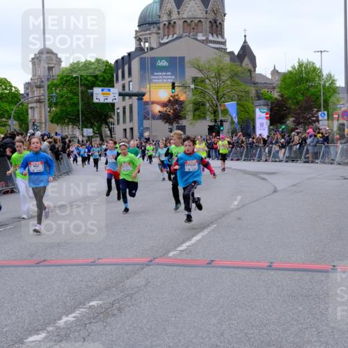 25.04.2026 - Das Zehntel Tim E. http://msf.ph/oto/9575528 25.04.2026 10:54:02 Ziel 5234, 5387, 5390, 5446, 5548, 5558, 5584, 5713, 5771, 5786, 5878, 5879, 6036, 6076, 6219, 6227, 6247, 6373, 6393, 6500, 6505, 7133, 7205, 7307, 7314, 7623, 7681, 8019, 8067 meine-sportfotos.de