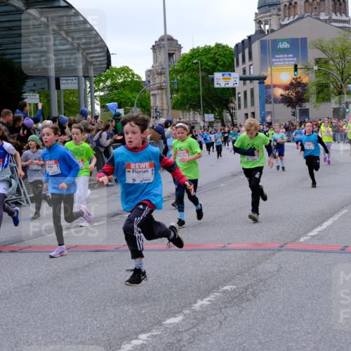 25.04.2026 - Das Zehntel Tim E. http://msf.ph/oto/9575538 25.04.2026 10:54:03 Ziel 5387, 5390, 5446, 5548, 5558, 5584, 5771, 5786, 5878, 5879, 6036, 6065, 6076, 6219, 6227, 6247, 6373, 6393, 6500, 6505, 7133, 7205, 7307, 7314, 7623, 7681, 8019, 8067 meine-sportfotos.de