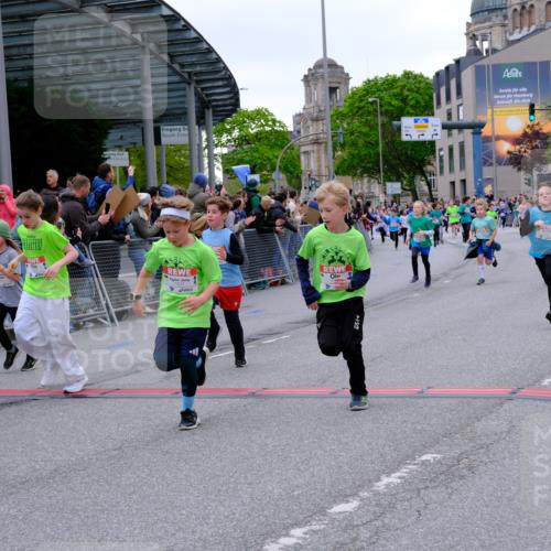 25.04.2026 - Das Zehntel Tim E. http://msf.ph/oto/9575542 25.04.2026 10:54:04 Ziel 5357, 5387, 5390, 5446, 5548, 5558, 5584, 5771, 5786, 5878, 5879, 6036, 6065, 6076, 6219, 6227, 6247, 6373, 6393, 6500, 6505, 7133, 7205, 7307, 7314, 7681, 8019, 8067 meine-sportfotos.de