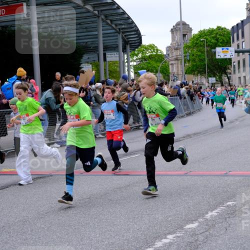 25.04.2026 - Das Zehntel Tim E. http://msf.ph/oto/9575544 25.04.2026 10:54:04 Ziel 5357, 5387, 5390, 5446, 5548, 5558, 5584, 5771, 5786, 5878, 5879, 6036, 6065, 6076, 6219, 6227, 6247, 6373, 6393, 6500, 6505, 7133, 7205, 7307, 7314, 7681, 8019, 8067 meine-sportfotos.de