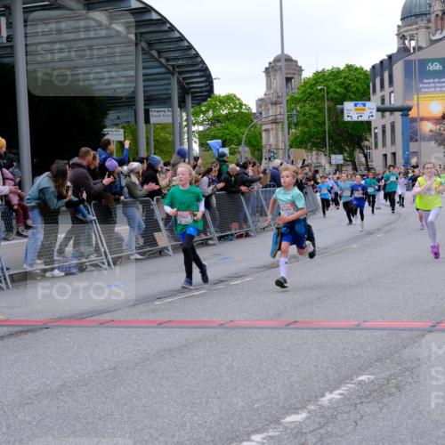 25.04.2026 - Das Zehntel Tim E. http://msf.ph/oto/9575554 25.04.2026 10:54:06 Ziel 5357, 5387, 5390, 5446, 5548, 5558, 5584, 5771, 5786, 5827, 6036, 6065, 6076, 6219, 6227, 6247, 6393, 6500, 6505, 7133, 7205, 7249, 7307, 7314, 7526, 7681, 8019, 8067 meine-sportfotos.de