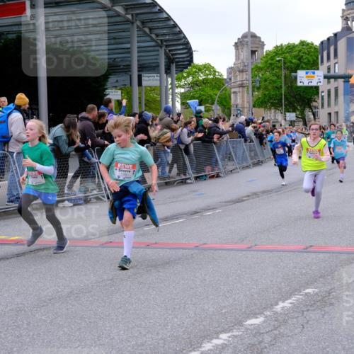 25.04.2026 - Das Zehntel Tim E. http://msf.ph/oto/9575559 25.04.2026 10:54:07 Ziel 5357, 5387, 5390, 5548, 5558, 5584, 5771, 5786, 5827, 6036, 6065, 6076, 6219, 6227, 6247, 6500, 6505, 7133, 7205, 7249, 7307, 7314, 7526, 7681, 8019, 8067 meine-sportfotos.de