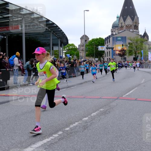 25.04.2026 - Das Zehntel Tim E. http://msf.ph/oto/9575565 25.04.2026 10:54:08 Ziel 5357, 5387, 5390, 5447, 5548, 5771, 5786, 5827, 5901, 5903, 6036, 6065, 6076, 6219, 6227, 6500, 6505, 6844, 7133, 7175, 7205, 7249, 7307, 7314, 7526, 7681, 8019, 8067 meine-sportfotos.de