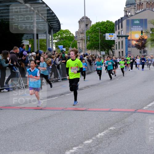 25.04.2026 - Das Zehntel Tim E. http://msf.ph/oto/9575570 25.04.2026 10:54:10 Ziel 5255, 5357, 5390, 5447, 5548, 5771, 5786, 5827, 5901, 5903, 6036, 6065, 6076, 6219, 6227, 6500, 6505, 6613, 6696, 6740, 6844, 7133, 7175, 7183, 7205, 7249, 7307, 7314, 7526, 7681, 7741, 8019, 8067 meine-sportfotos.de