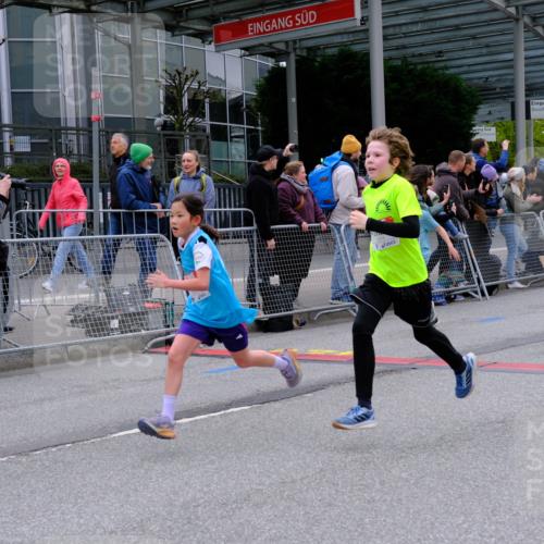 25.04.2026 - Das Zehntel Tim E. http://msf.ph/oto/9575574 25.04.2026 10:54:10 Ziel 5255, 5357, 5390, 5447, 5548, 5771, 5786, 5827, 5901, 5903, 6036, 6065, 6076, 6219, 6227, 6500, 6505, 6613, 6696, 6740, 6844, 7133, 7175, 7183, 7205, 7249, 7307, 7314, 7526, 7681, 7741, 8019, 8067 meine-sportfotos.de