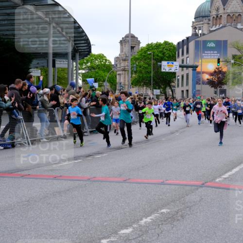 25.04.2026 - Das Zehntel Tim E. http://msf.ph/oto/9575577 25.04.2026 10:54:11 Ziel 5004, 5113, 5255, 5357, 5376, 5403, 5447, 5470, 5786, 5827, 5901, 5903, 6036, 6065, 6076, 6219, 6227, 6505, 6613, 6696, 6701, 6740, 6844, 7133, 7175, 7183, 7205, 7249, 7307, 7314, 7526, 7681, 7741, 7752 meine-sportfotos.de