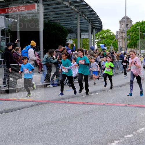 25.04.2026 - Das Zehntel Tim E. http://msf.ph/oto/9575585 25.04.2026 10:54:13 Ziel 5004, 5059, 5113, 5255, 5306, 5357, 5376, 5403, 5447, 5470, 5827, 5901, 5903, 6036, 6065, 6076, 6505, 6613, 6696, 6701, 6714, 6740, 6844, 6972, 7095, 7175, 7183, 7206, 7249, 7526, 7741, 7752, 7927, 7949 meine-sportfotos.de