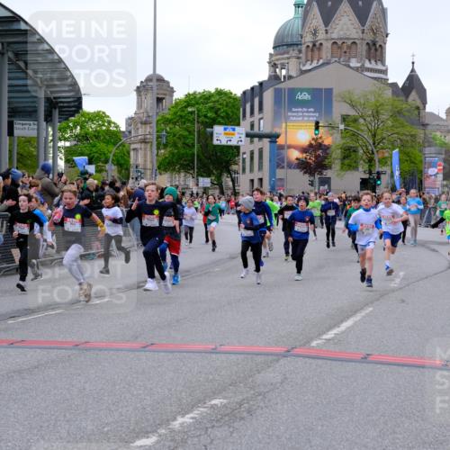 25.04.2026 - Das Zehntel Tim E. http://msf.ph/oto/9575594 25.04.2026 10:54:15 Ziel 5004, 5059, 5072, 5113, 5255, 5306, 5357, 5376, 5403, 5447, 5470, 5827, 5901, 5903, 6065, 6613, 6635, 6696, 6701, 6714, 6740, 6844, 6920, 6923, 6924, 6972, 7095, 7175, 7183, 7206, 7249, 7311, 7526, 7741, 7752, 7927, 7949 meine-sportfotos.de