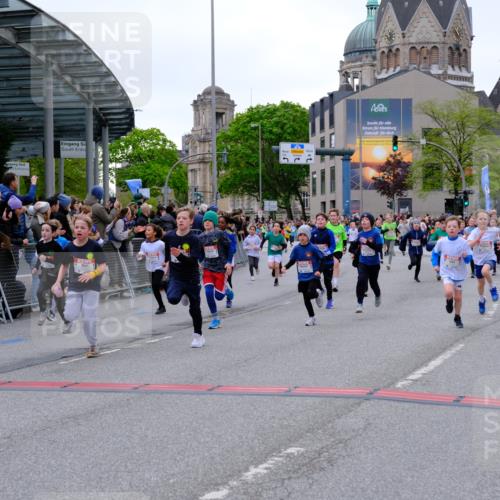 25.04.2026 - Das Zehntel Tim E. http://msf.ph/oto/9575596 25.04.2026 10:54:15 Ziel 5004, 5059, 5072, 5113, 5255, 5306, 5357, 5376, 5403, 5447, 5470, 5827, 5901, 5903, 6065, 6613, 6635, 6696, 6701, 6714, 6740, 6844, 6920, 6923, 6924, 6972, 7095, 7175, 7183, 7206, 7249, 7311, 7526, 7741, 7752, 7927, 7949 meine-sportfotos.de