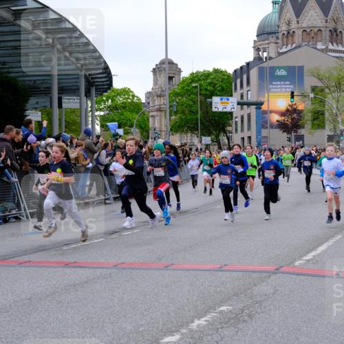 25.04.2026 - Das Zehntel Tim E. http://msf.ph/oto/9575597 25.04.2026 10:54:15 Ziel 5004, 5059, 5072, 5113, 5255, 5306, 5357, 5376, 5403, 5447, 5470, 5827, 5901, 5903, 6065, 6613, 6635, 6696, 6701, 6714, 6740, 6844, 6920, 6923, 6924, 6972, 7095, 7175, 7183, 7206, 7249, 7311, 7526, 7741, 7752, 7927, 7949 meine-sportfotos.de