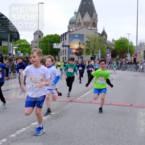 25.04.2026 - Das Zehntel Tim E. http://msf.ph/oto/9575610 25.04.2026 10:54:17 Ziel 5004, 5059, 5072, 5108, 5113, 5255, 5306, 5355, 5376, 5403, 5447, 5470, 5591, 5755, 5827, 5901, 5903, 6107, 6613, 6635, 6696, 6701, 6714, 6740, 6844, 6920, 6923, 6924, 6972, 7095, 7175, 7183, 7206, 7249, 7311, 7526, 7741, 7752, 7927, 7949 meine-sportfotos.de
