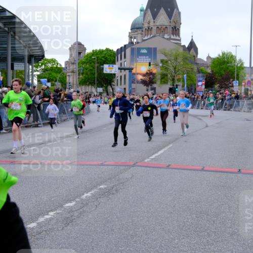 25.04.2026 - Das Zehntel Tim E. http://msf.ph/oto/9575617 25.04.2026 10:54:18 Ziel 5004, 5059, 5072, 5088, 5098, 5108, 5113, 5255, 5306, 5355, 5376, 5403, 5447, 5470, 5590, 5591, 5755, 5901, 5903, 6107, 6613, 6635, 6696, 6701, 6714, 6740, 6844, 6920, 6923, 6924, 6972, 7095, 7175, 7183, 7206, 7311, 7526, 7741, 7752, 7927, 7949 meine-sportfotos.de