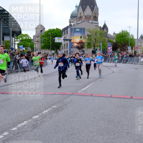 25.04.2026 - Das Zehntel Tim E. http://msf.ph/oto/9575618 25.04.2026 10:54:18 Ziel 5004, 5059, 5072, 5088, 5098, 5108, 5113, 5255, 5306, 5355, 5376, 5403, 5447, 5470, 5590, 5591, 5755, 5901, 5903, 6107, 6613, 6635, 6696, 6701, 6714, 6740, 6844, 6920, 6923, 6924, 6972, 7095, 7175, 7183, 7206, 7311, 7526, 7741, 7752, 7927, 7949 meine-sportfotos.de